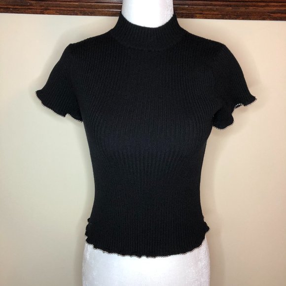 Zara Knit Sweaters - Zara Knit Black Short Sleeve Cropped Sweater - SZ Small